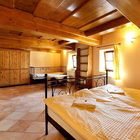 Český Krumlov Pension U Mrazku מראה חיצוני תמונה
