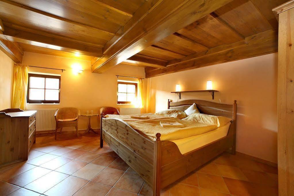Český Krumlov Pension U Mrazku מראה חיצוני תמונה