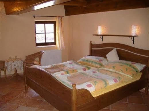 Český Krumlov Pension U Mrazku מראה חיצוני תמונה